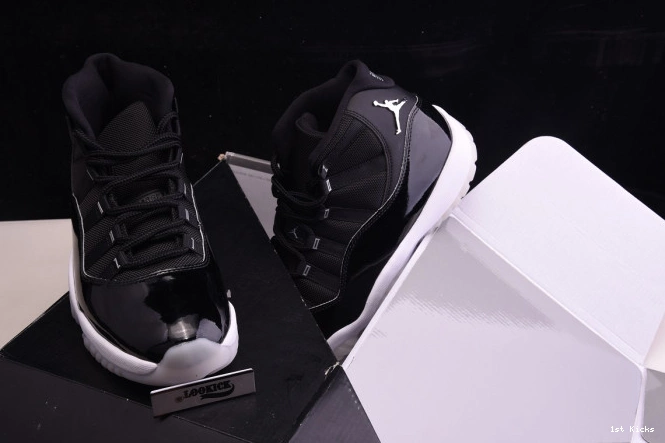 CT8012-011 Air Anniversary 11 Jordan 25th 0822